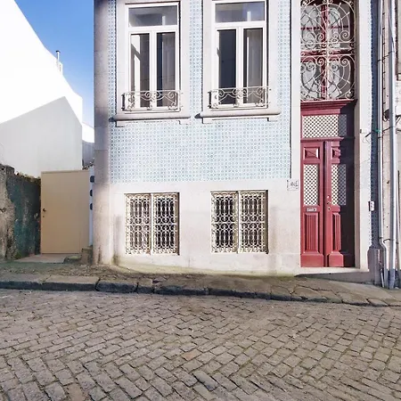 Crooked Floor House - Ground Floor