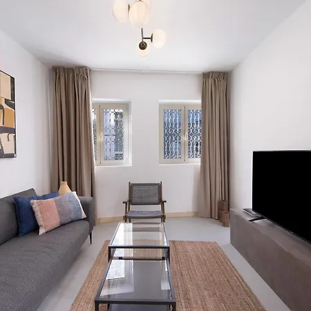 Crooked Floor House - Ground Floor Porto