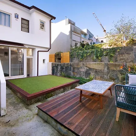 Crooked Floor House - Ground Floor 公寓 *