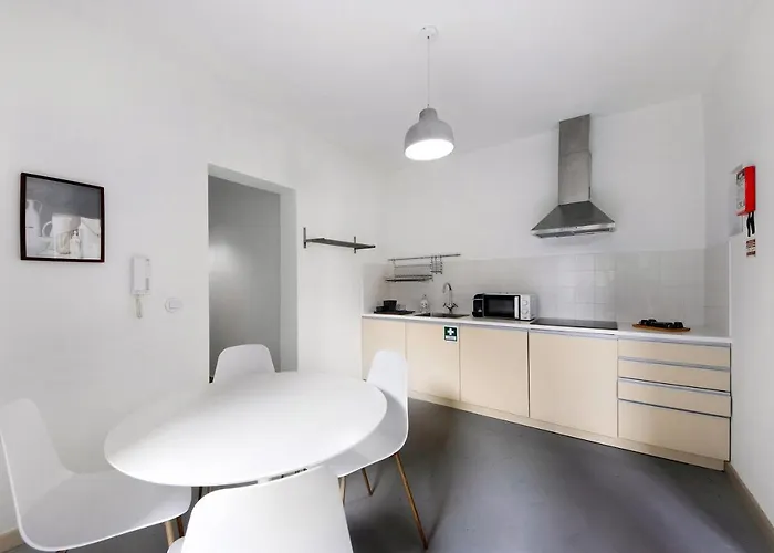 Crooked Floor House - Ground Floor